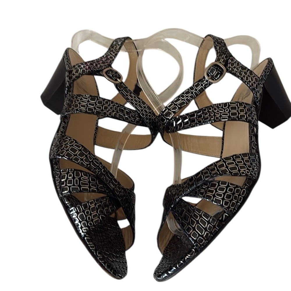 Amalfi by Rangoni Sandals, leather, Black with silver accents, size 9.5 - Picture 3 of 8